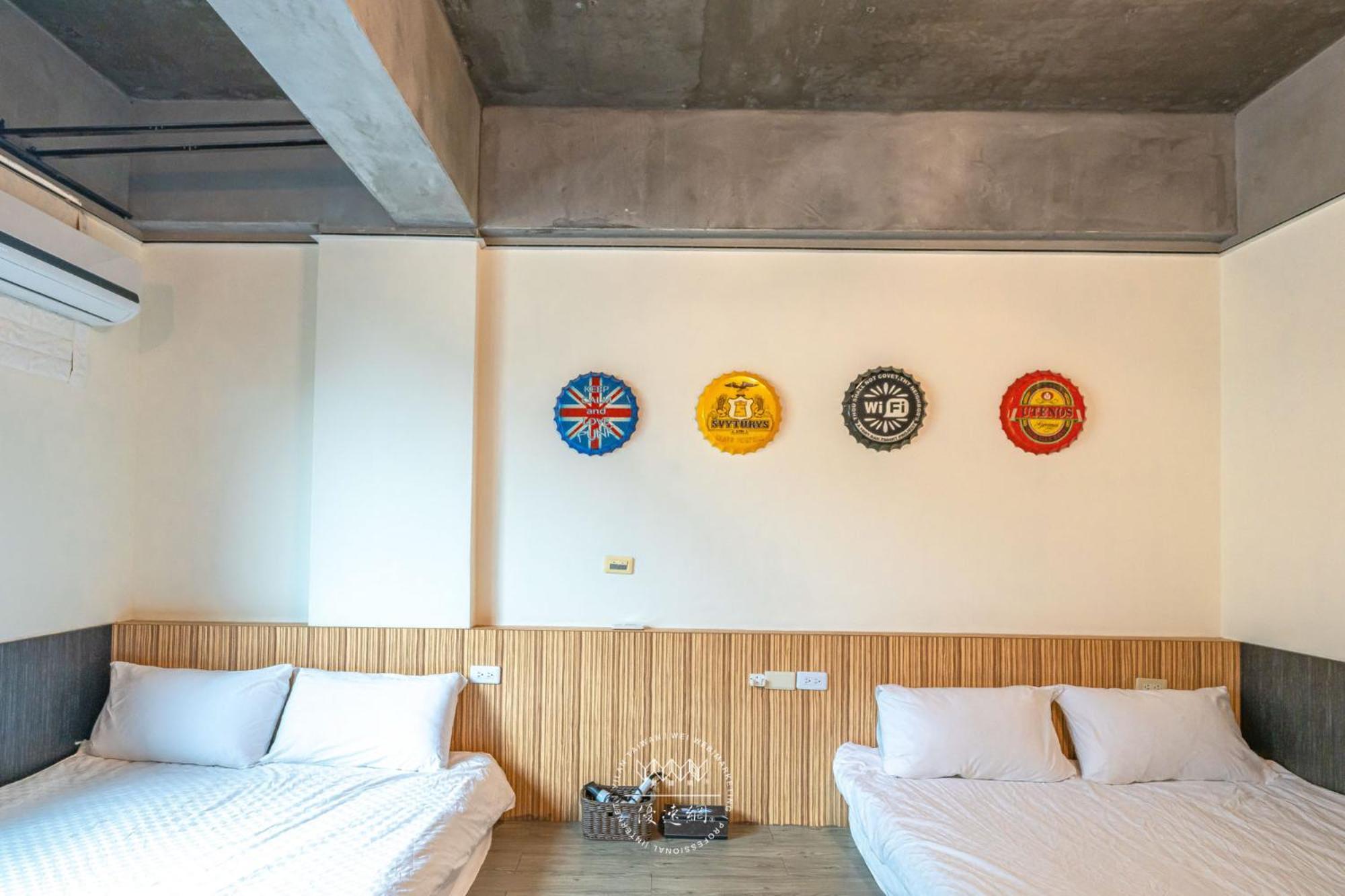 羅東夜市 工業loft旅宿 Loft House Luodong Buitenkant foto