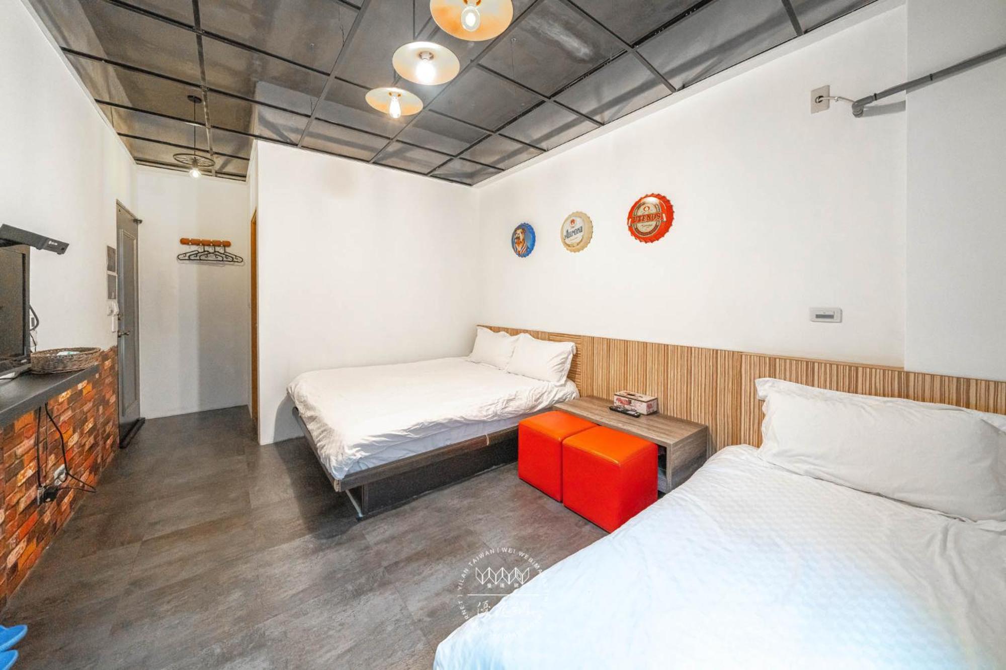 羅東夜市 工業loft旅宿 Loft House Luodong Buitenkant foto