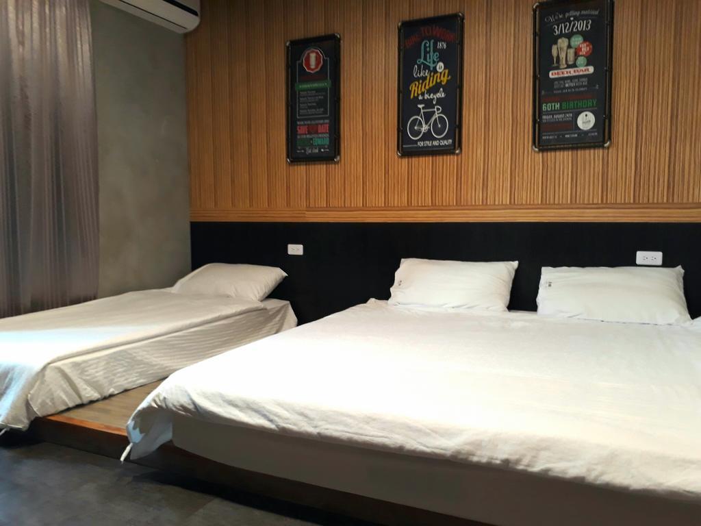 羅東夜市 工業loft旅宿 Loft House Luodong Buitenkant foto