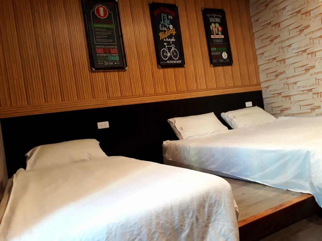 羅東夜市 工業loft旅宿 Loft House Luodong Buitenkant foto